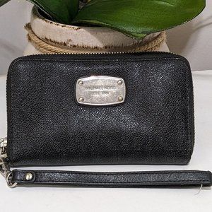 MICHAEL Michael Kors MK Logo Zip Around Continental Wallet Black